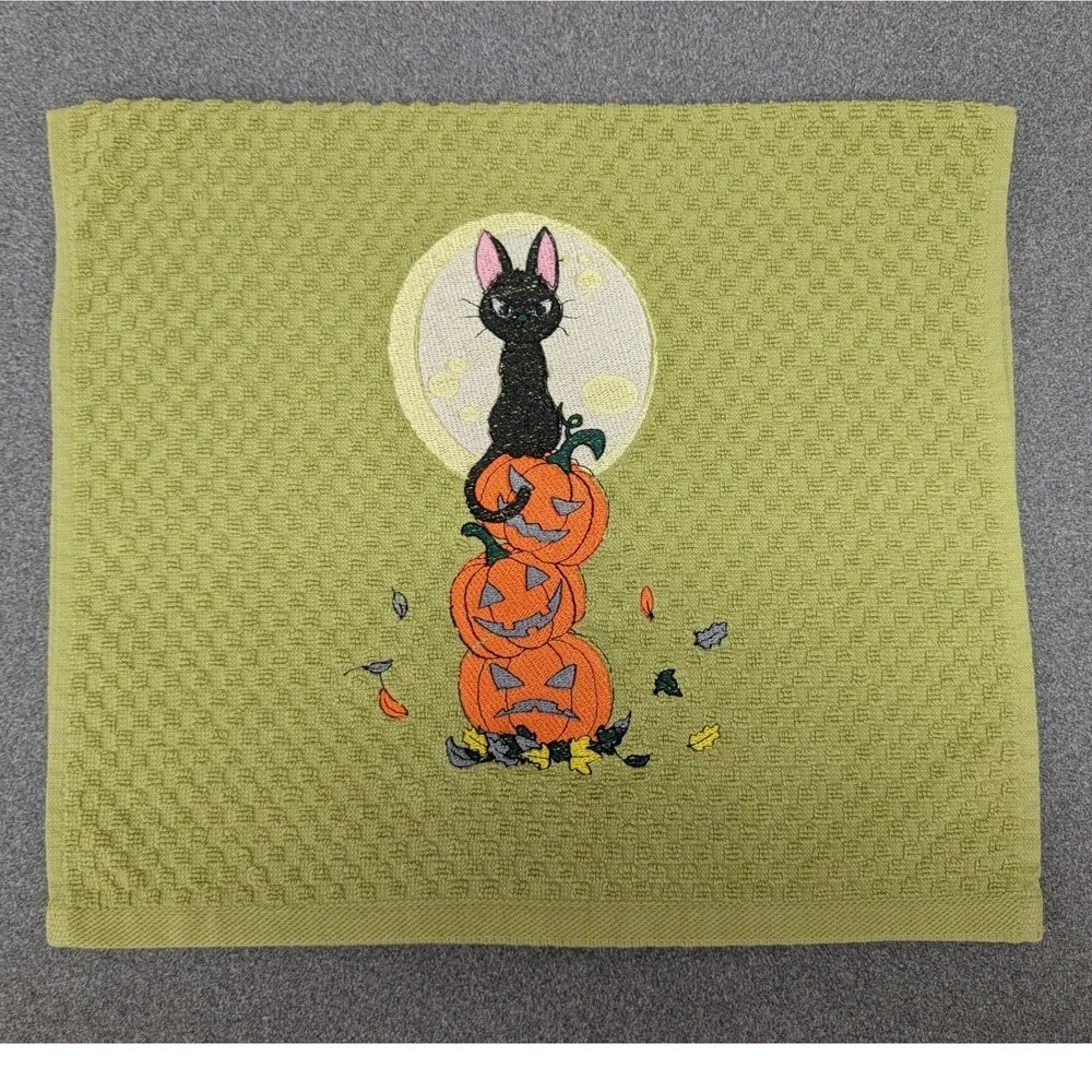 Black Cat 3 Pumpkins Fall Halloween Thanksgiving Kitchen Bath Bar Hand Towel